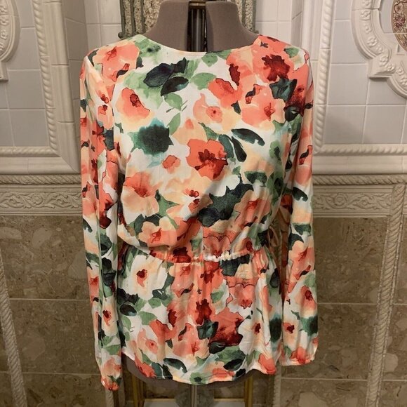 D&Co. Size Medium Oversized. Long Sleeve. Blouson with ties. B90. - Picture 1 of 6